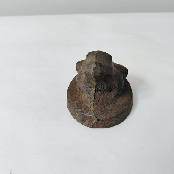 Antique Cast Iron Frog Paperweight, Metal Animal Figurine Mini Door Stop - Picture 7 of 9